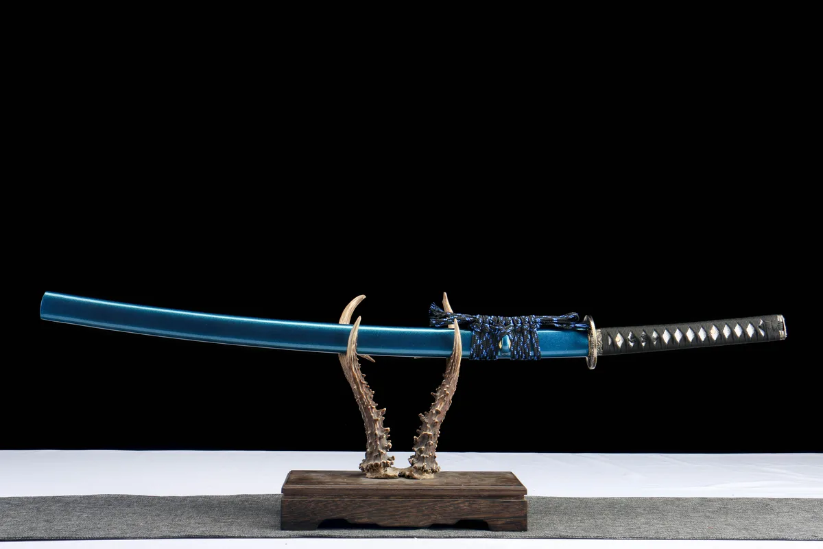 Kranich zwischen Kiefern - Handgeschmiedetes Katana aus 1045 Kohlenstoffstahl - Image 2