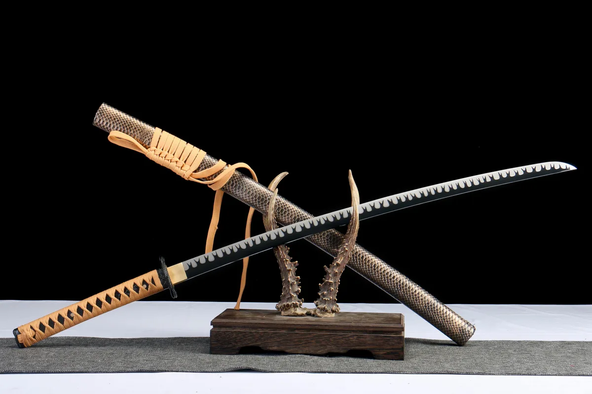 Schatten des einsamen Schwans - Handgeschmiedetes Katana aus 1045 Kohlenstoffstahl - Image 2