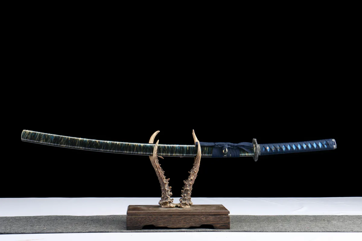 Sternenfall am Firmament - Handgeschmiedetes Katana aus 1045 Kohlenstoffstahl