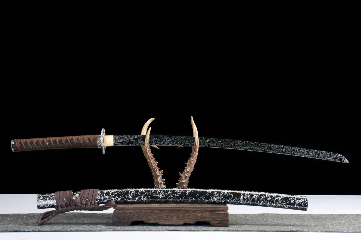 Untergang der Stadt - Handgeschmiedetes Katana aus 1045 Kohlenstoffstahl - Image 3