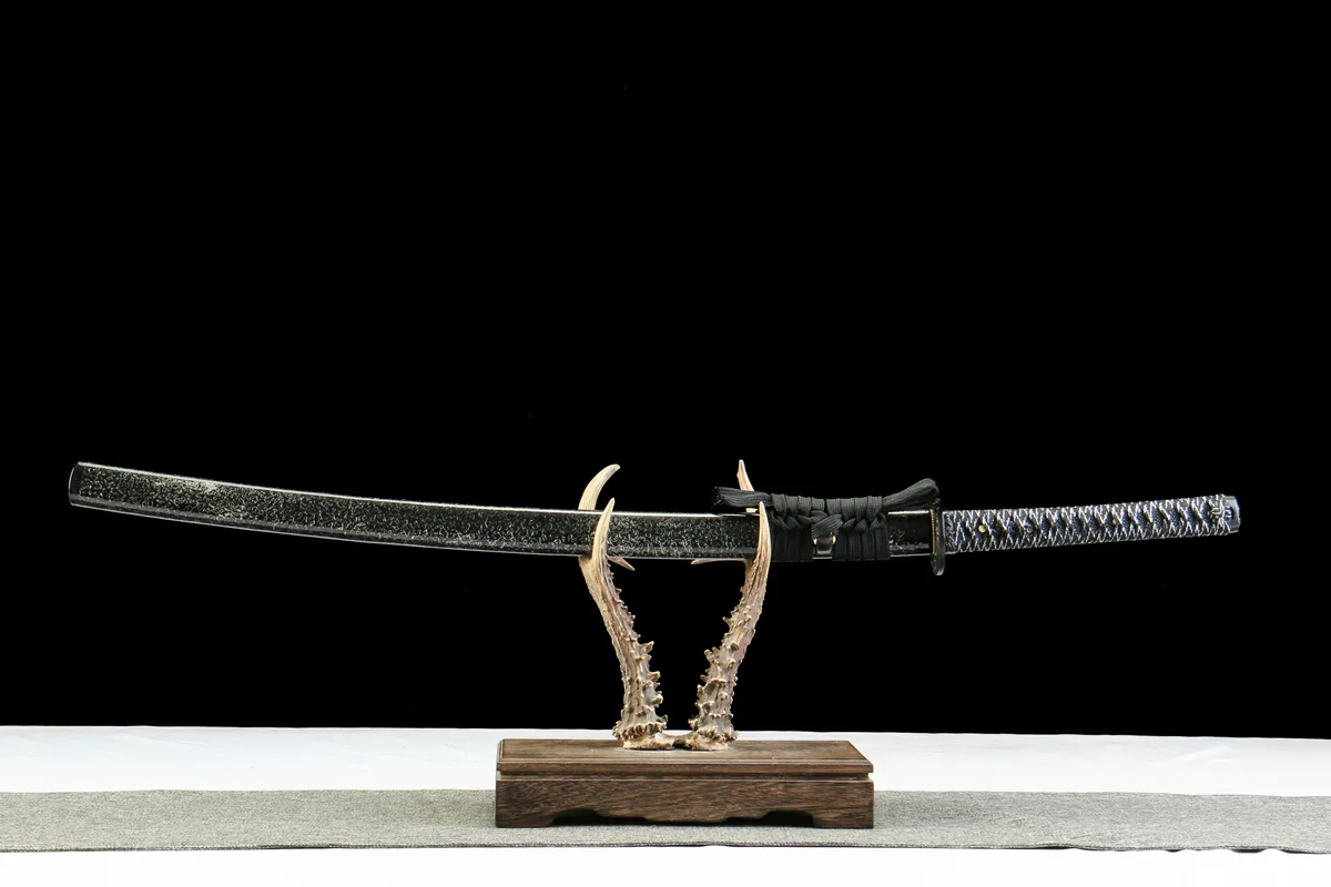 Dämonenmal - Handgeschmiedetes Katana aus 1065 Kohlenstoffstahl