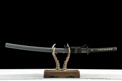 Dunkle Seele - Handgeschmiedetes Katana aus 1065 Kohlenstoffstahl