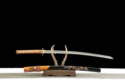 Alternative view of Herbstblüte - Handgeschmiedetes Katana aus 1065 Kohlenstoffstahl