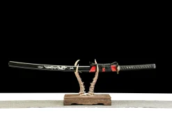 Alternative view of Karmesinglut - Handgeschmiedetes Katana aus 1065 Kohlenstoffstahl