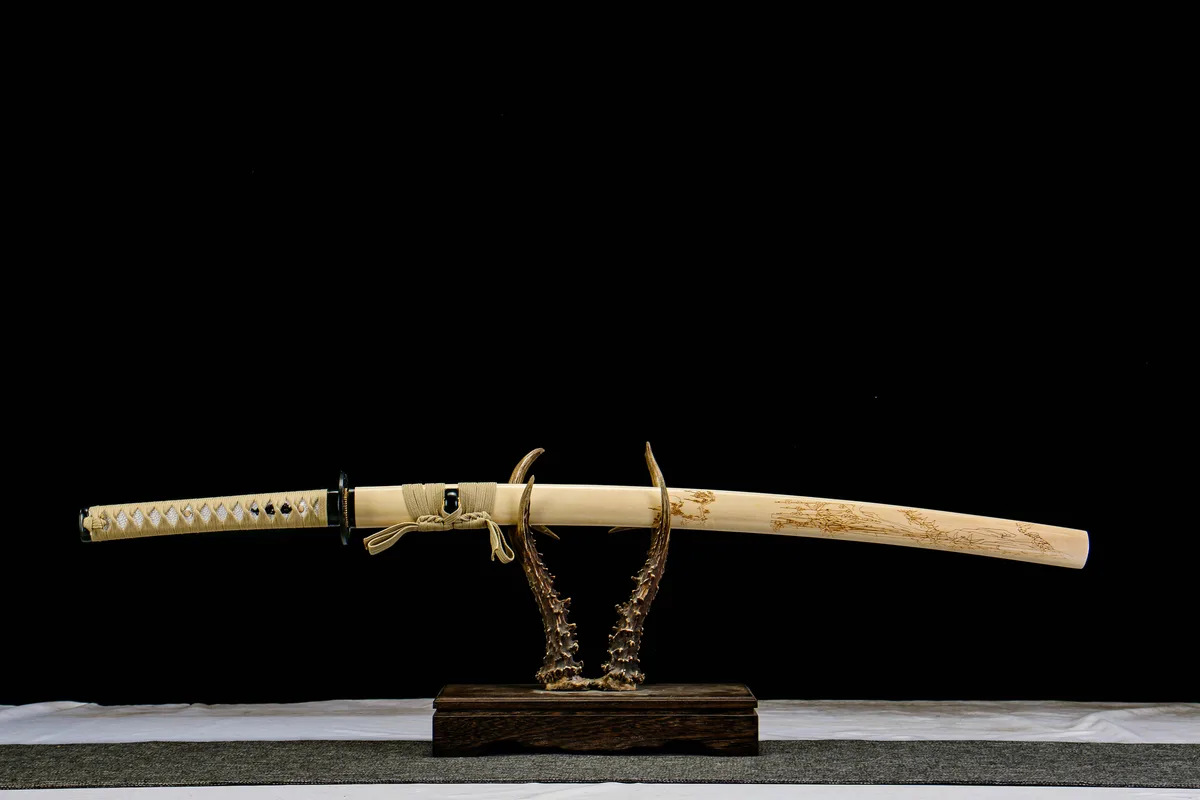 Klarer Schatten - Handgeschmiedetes Katana aus 1065 Kohlenstoffstahl