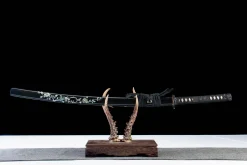 Alternative view of Kriegerischer Friede - Handgeschmiedetes Katana aus 1065 Kohlenstoffstahl