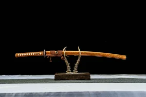 Obsidian Inferno - Handgeschmiedetes Katana aus 1065 Kohlenstoffstahl