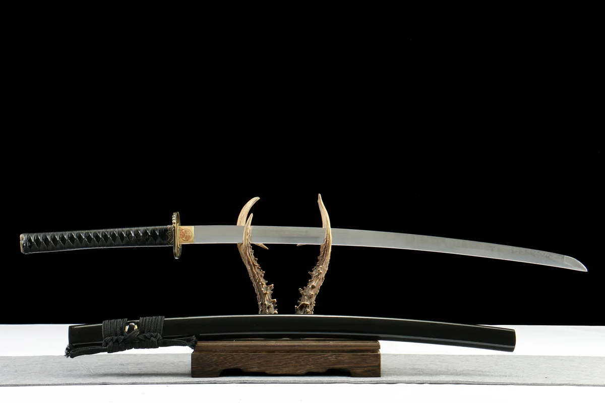 Rabenflügel - Handgeschmiedetes Katana aus 1065 Kohlenstoffstahl - Image 9