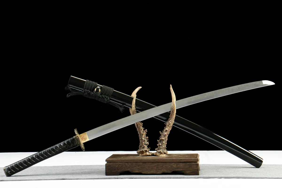 Rabenflügel - Handgeschmiedetes Katana aus 1065 Kohlenstoffstahl - Image 4