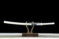 Silberfrost - Handgeschmiedetes Katana aus 1065 Kohlenstoffstahl