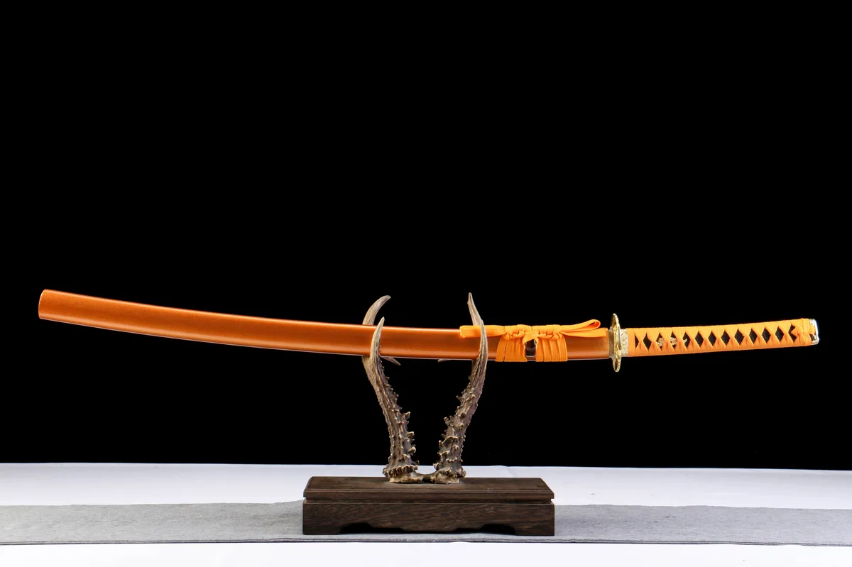 Stählerner Mond - Handgeschmiedetes Katana aus 1065 Kohlenstoffstahl