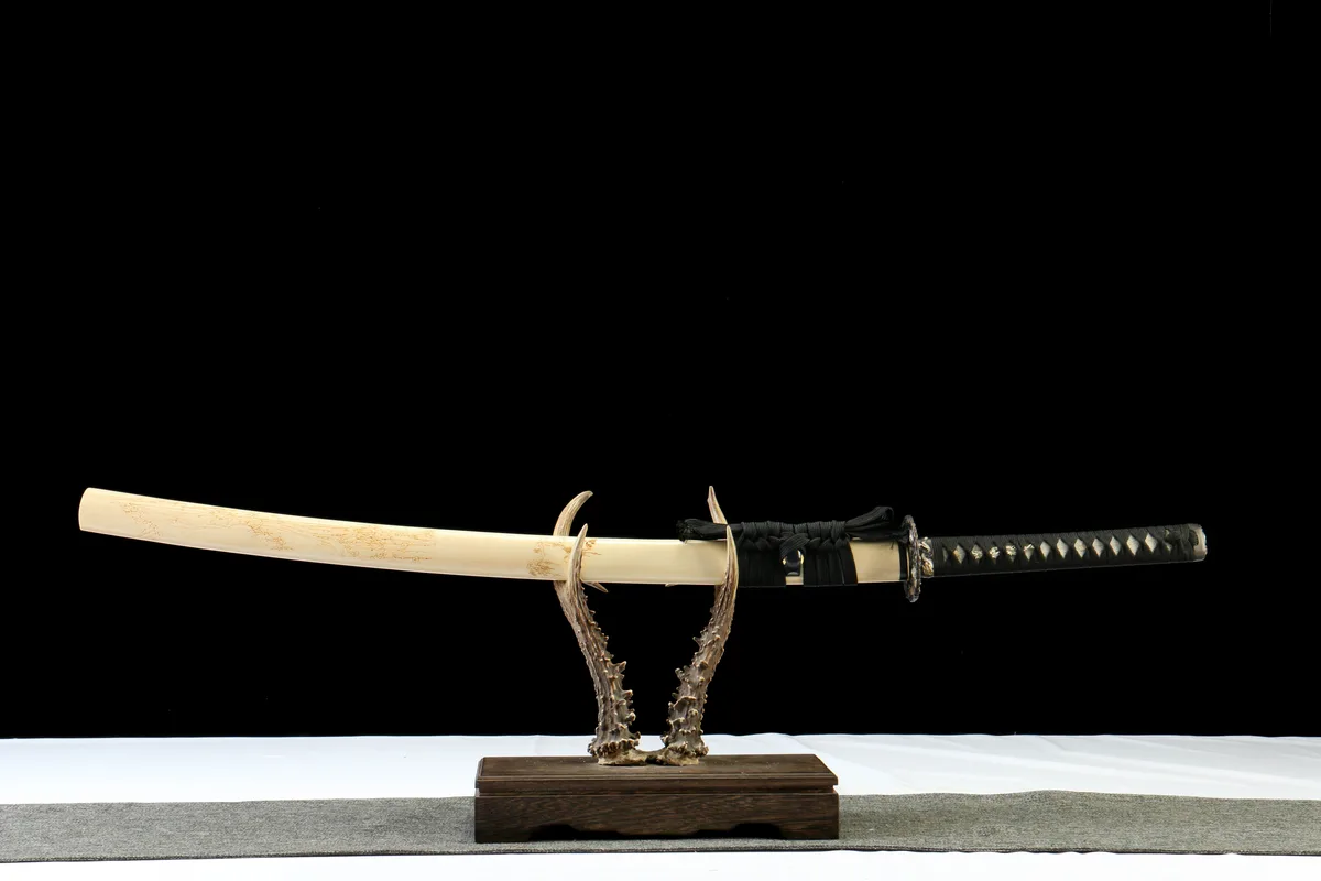 Uraltes Herz - Handgeschmiedetes Katana aus 1065 Kohlenstoffstahl - Image 5