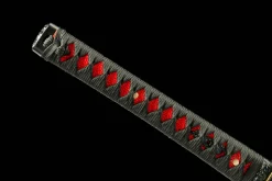 Alternative view of Karmesine Finsternis - Handgeschmiedetes Katana aus 65Mn Spring Steel