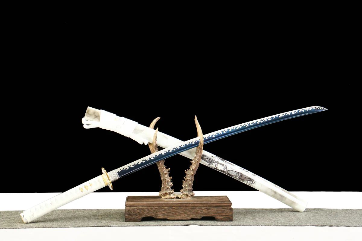 Kältegipfel-Glanz - Handgeschmiedetes Katana aus Carbon Steel - Image 6