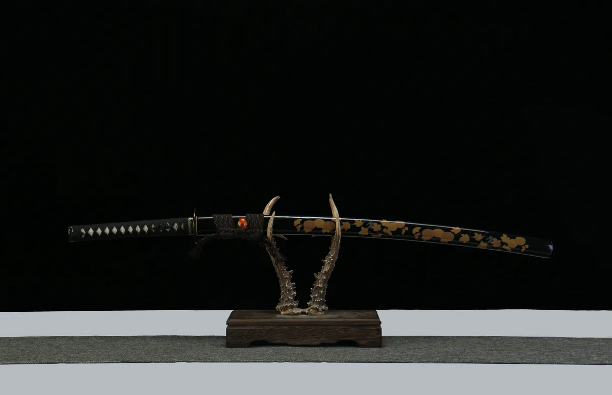 Blütenmond - Handgeschmiedetes Katana aus Damaskusstahl