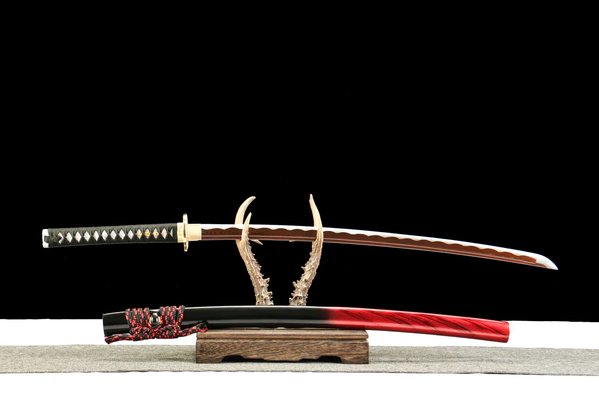 Brokatsonnen - Handgeschmiedetes Katana aus Damaskusstahl