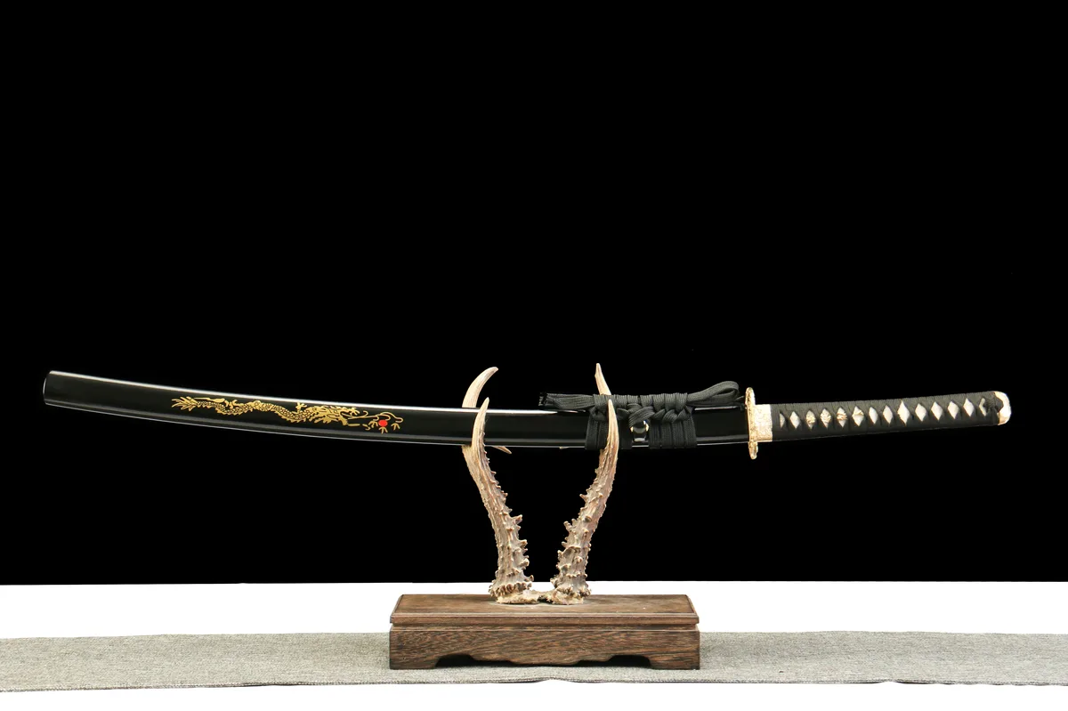 Drachenbernstein - Handgeschmiedetes Katana aus Damaskusstahl