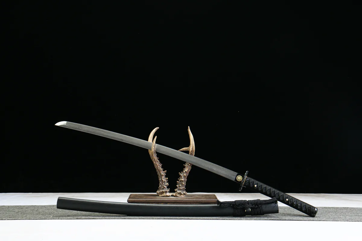 Dunkles Firmament - Handgeschmiedetes Katana aus Damaskusstahl