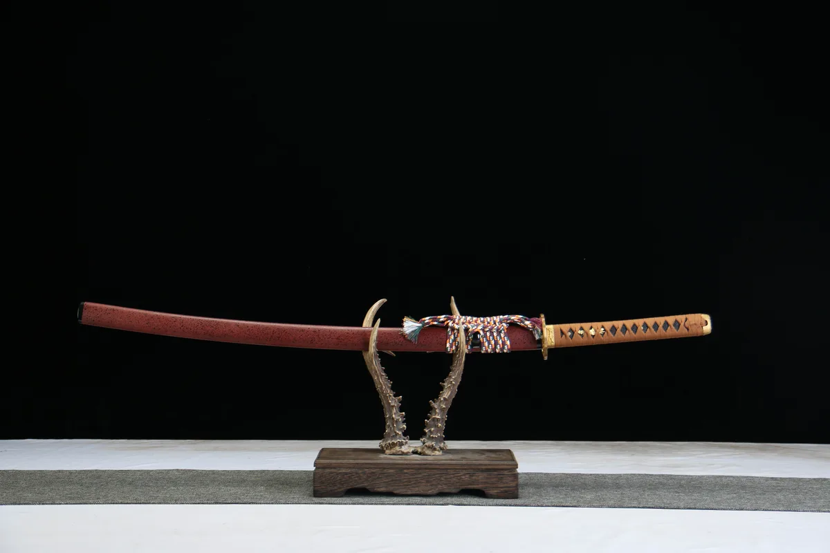 Flammenschneide - Handgeschmiedetes Katana aus Damaskusstahl