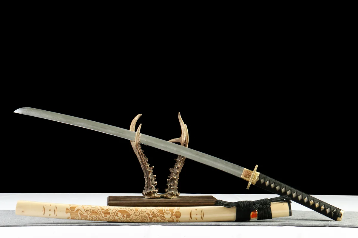 Klare Klinge - Handgeschmiedetes Katana aus Lehmgehärteter Damaskusstahl - Image 4