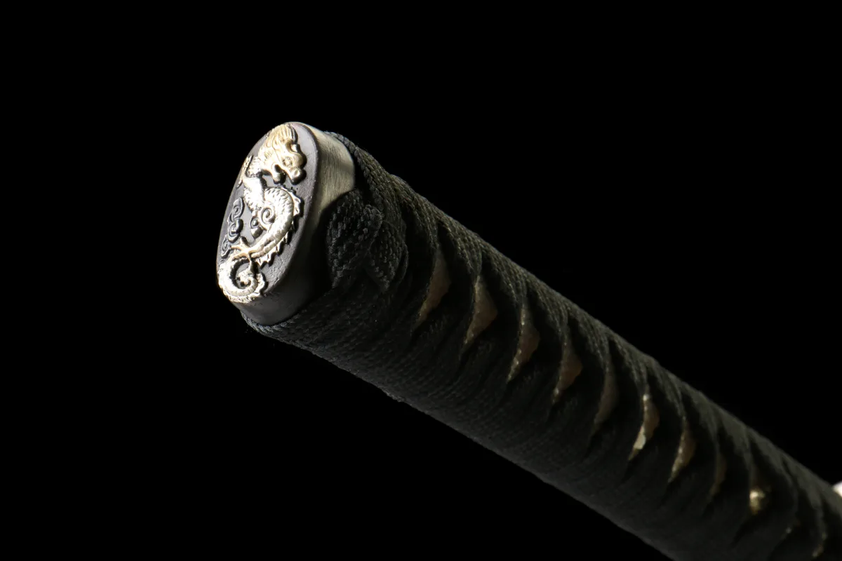 Nachtstahl - Handgeschmiedetes Katana aus Premium Damaskusstahl