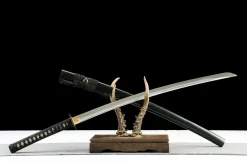 Dunkler Abgrund - Handgeschmiedetes Katana aus T10 Werkzeugstahl