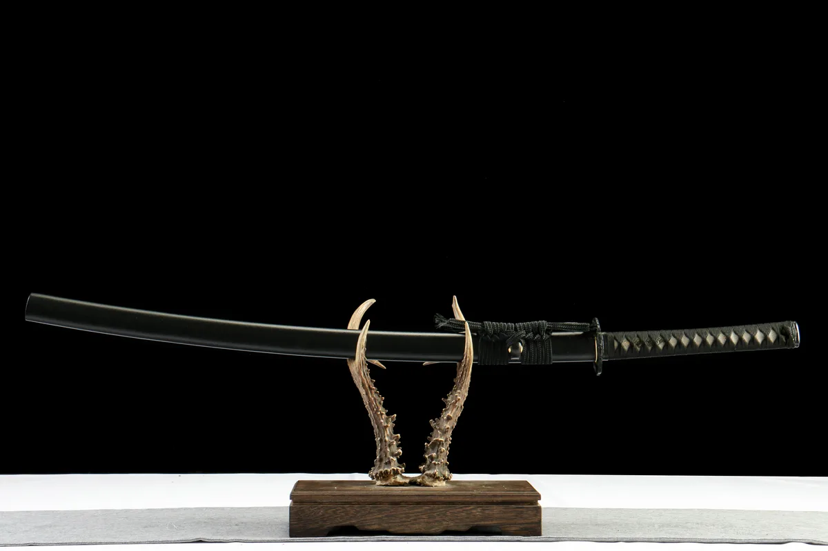 Dunkler Abgrund - Handgeschmiedetes Katana aus T10 Werkzeugstahl - Image 7