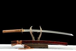 Alternative view of Goldener Faden - Handgeschmiedetes Katana aus T10 Werkzeugstahl