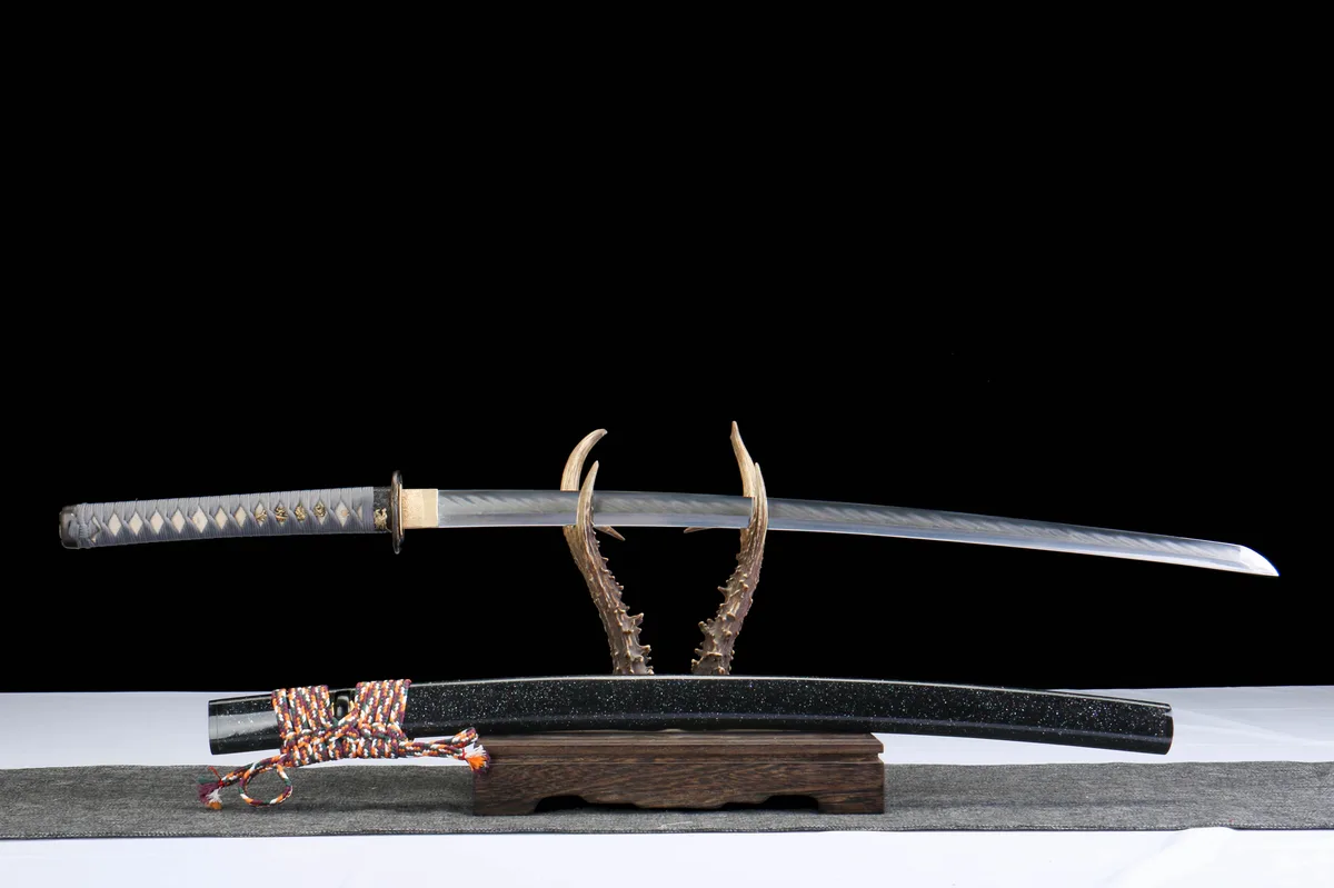 Herbstmond-Kälte - Handgeschmiedetes Katana aus T10 Werkzeugstahl - Image 6