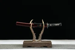 Rotes Brokat - Handgeschmiedetes Tanto aus 1065 Kohlenstoffstahl