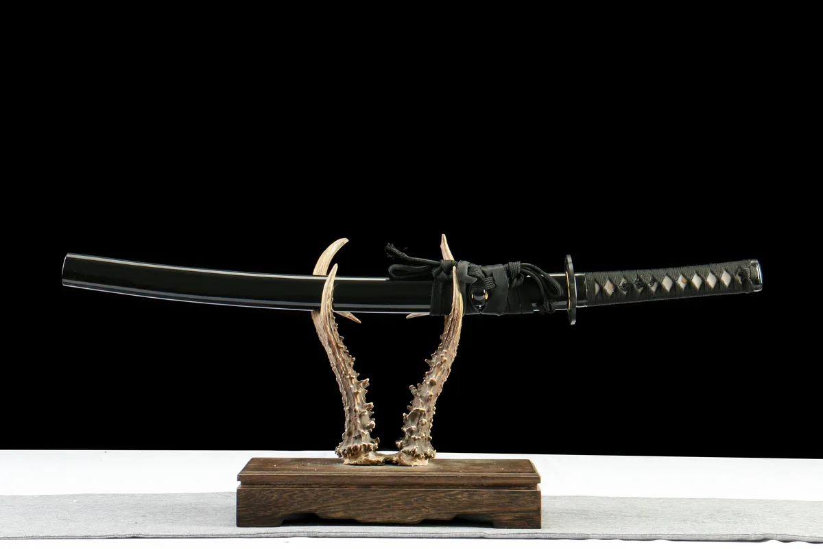 Schattenphantom - Handgeschmiedetes Wakizashi aus 1065 Kohlenstoffstahl
