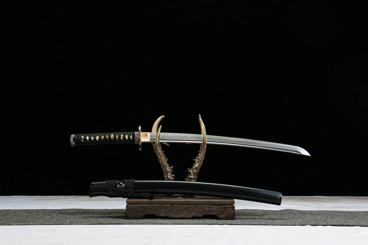 Aufsteigender Drache - Handgeschmiedetes Wakizashi aus T10 Werkzeugstahl - Image 6