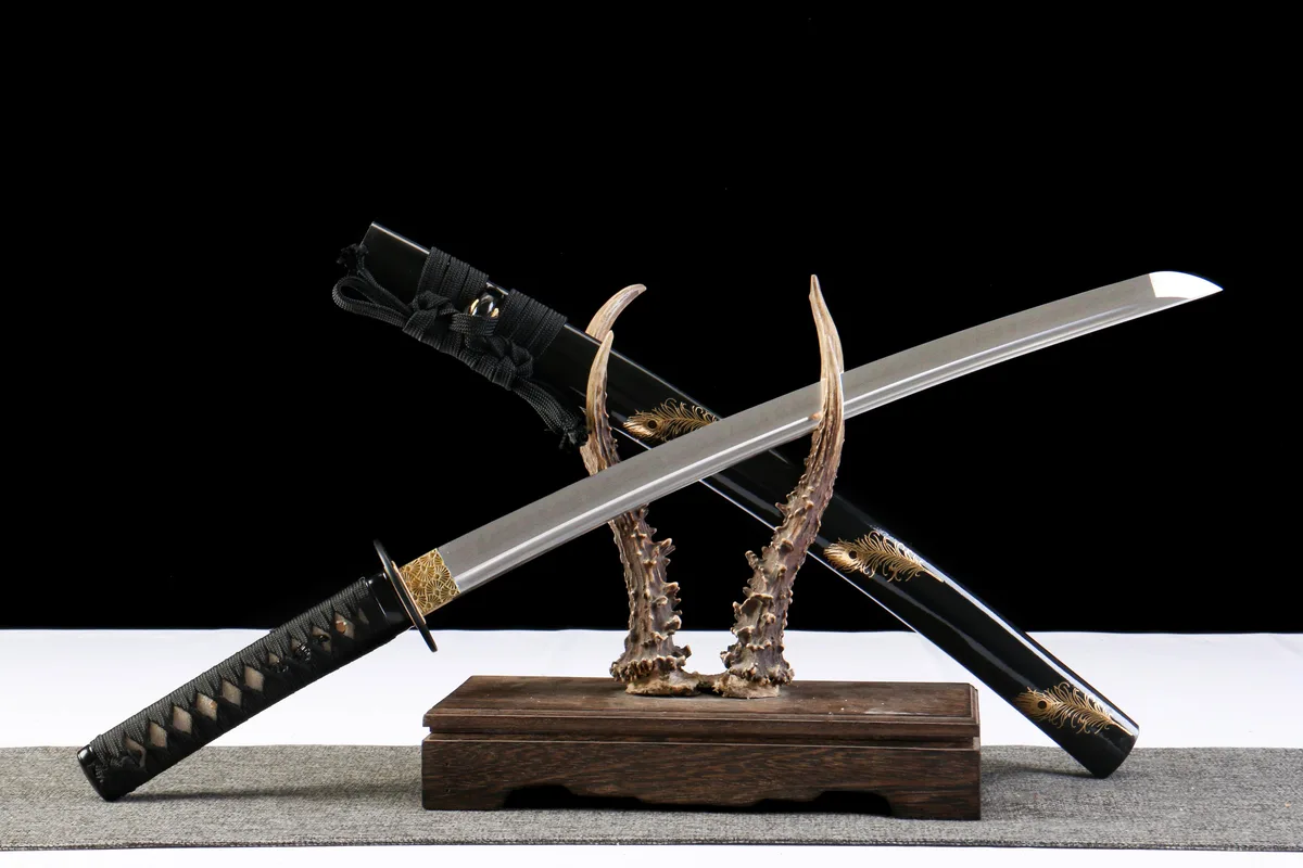 Goldene Feder - Handgeschmiedetes Wakizashi aus T10 Werkzeugstahl - Image 7